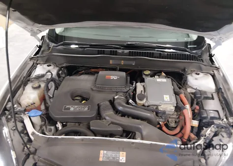 2013 Ford Fusion Energi Titanium z USA, uszkodzony, nr VIN 3FA6P0SU3DR373700